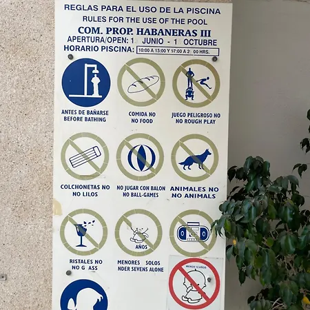Near Beach, Playa Del Cura Торевьиа